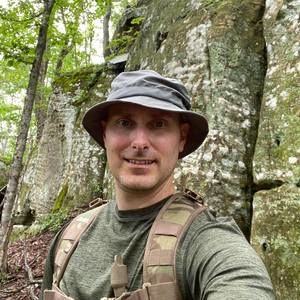 Meet your Posher, Clinton